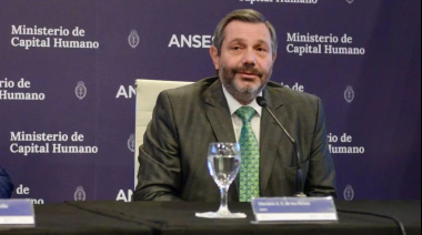 La guillotina de Milei súper afilada: echaron al titular de ANSES