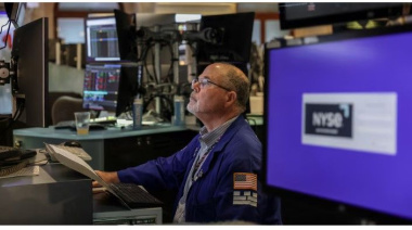 Wall Street registró un nuevo máximo en medio de la incertidumbre por los aranceles de Donald Trump