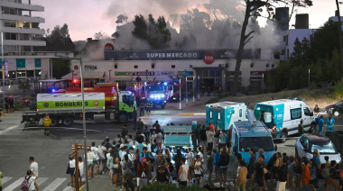 Voraz incendio en supermercado de Pinamar