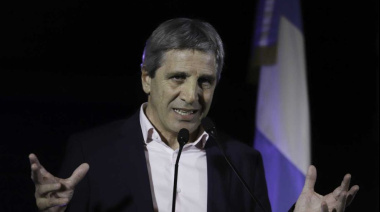 Caputo defendió la nueva operación para sacar pesos del mercado