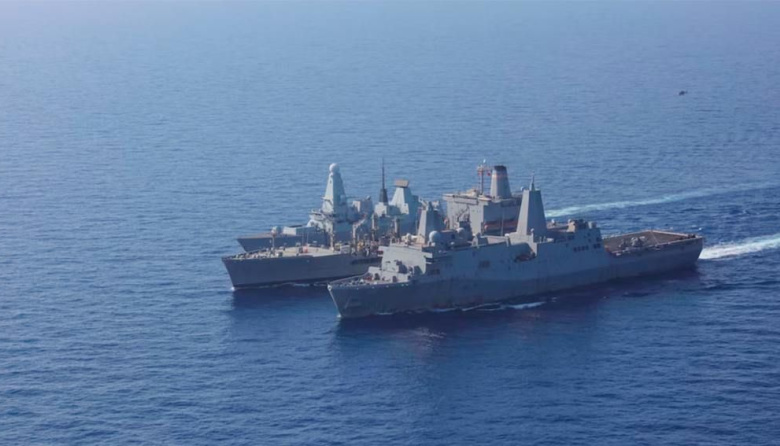 Aeronaves militares del régimen de Maduro hostigaron a un buque de la Armada de EEUU