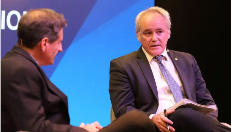 Se derrumbó un 95% la demanda de dólares y se espera que la inflación caiga a menos de 2% desde enero