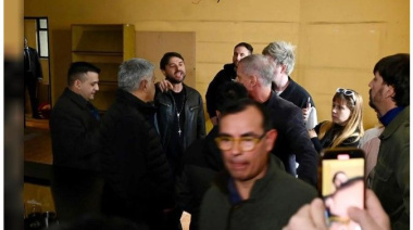 Liberaron a Juan Grabois y habló tras su detención por usurpar el Instituto Juan Domingo Péron: "Javier Milei las va a pagar"
