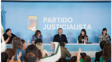 Máximo Kirchner volvió a cuestionar la condena a CFK y aseguró: “Molesta ver bailar una mujer en un balcón con su pueblo”