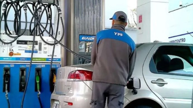 YPF probará en julio un sistema con nafta más barata de noche en algunas estaciones del país