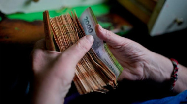 Los salarios crecieron 3,4% en abril y superaron la inflación mensual