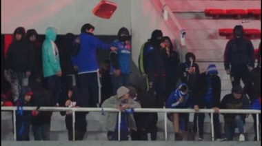 Drama y locura en Independiente-U de Chile: hay heridos graves