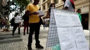 El desempleo en Brasil disminuyó a su nivel más bajo desde 2012