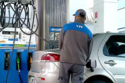 YPF probará en julio un sistema con nafta más barata de noche en algunas estaciones del país
