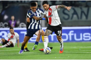 VIDEO- River venció 2-0 a Talleres de Córdoba y cortó una racha de cuatro derrotas al hilo por liga